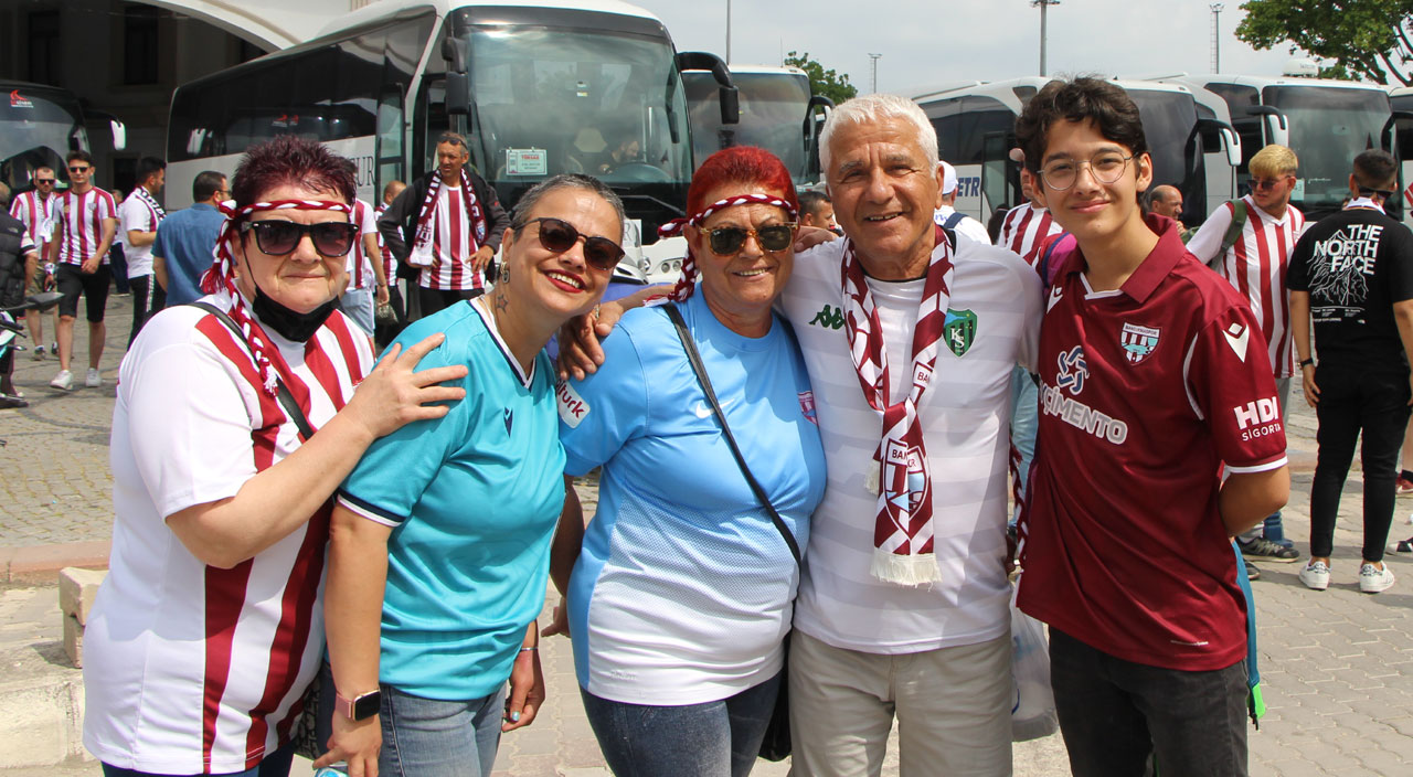 Bandırma'da olağanüstü hal! Bandırmaspor taraftarı Kocaeli'ye akın etti