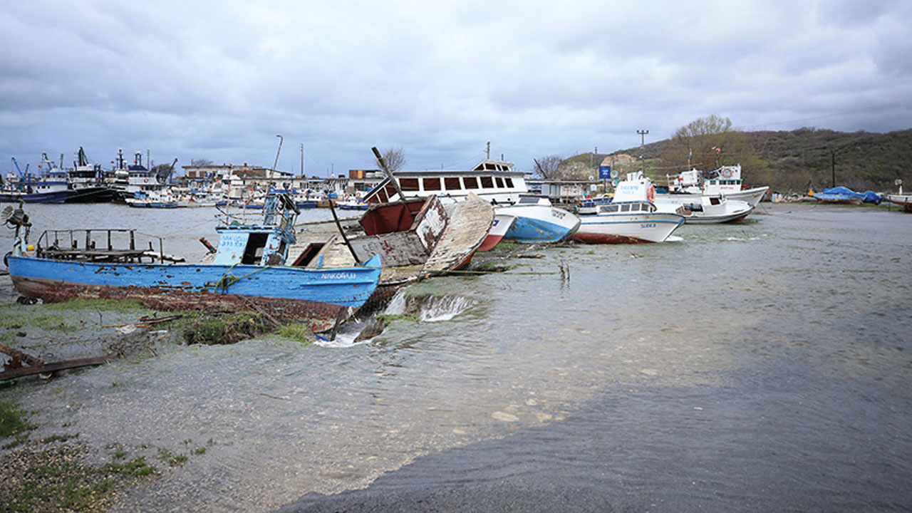 İstanbul'a su sağlayan Kazandere Barajı taştı