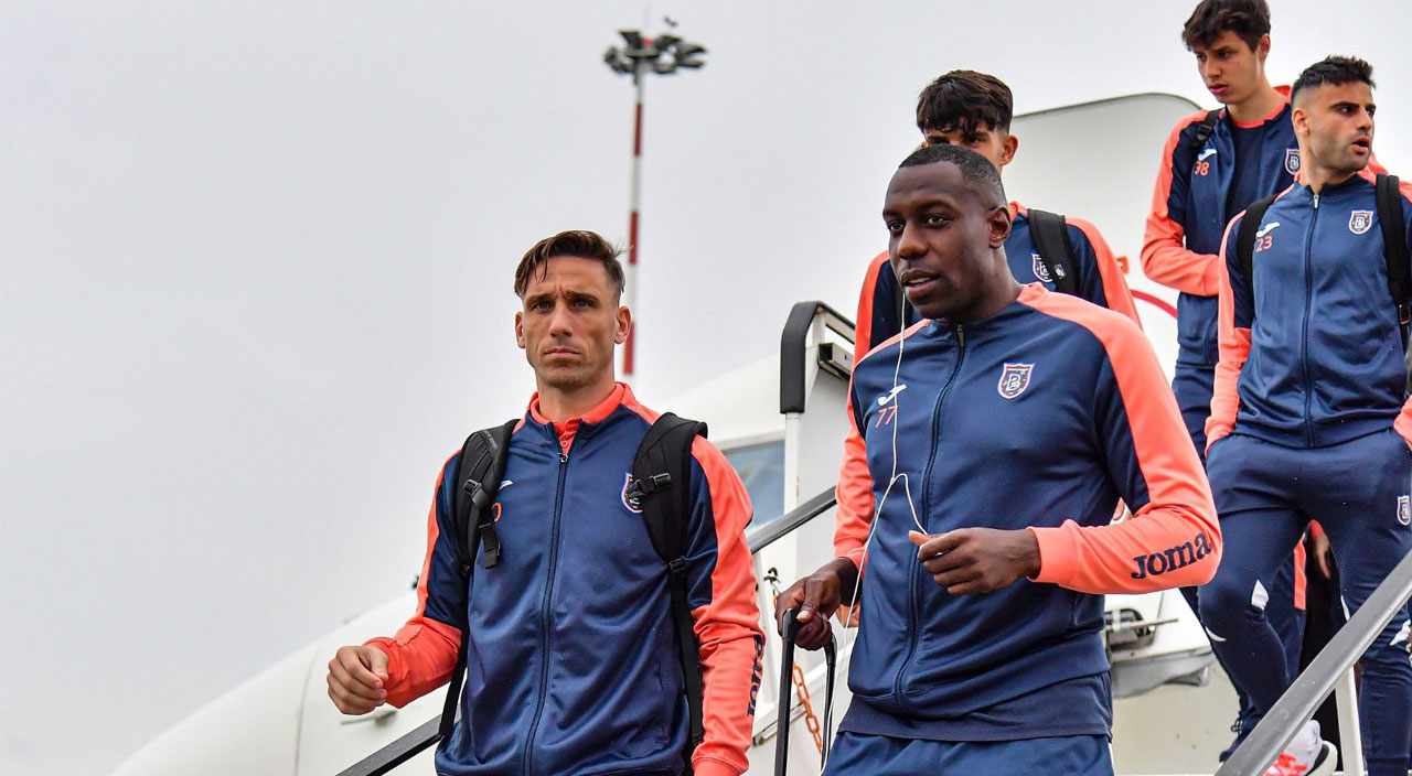 Emre Belözoğlu hastalığı nedeniyle Medipol Başakşehir kafilesiyle Riga'ya gidemedi