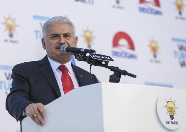 AK Parti seçim beyannamesini açıkladı
