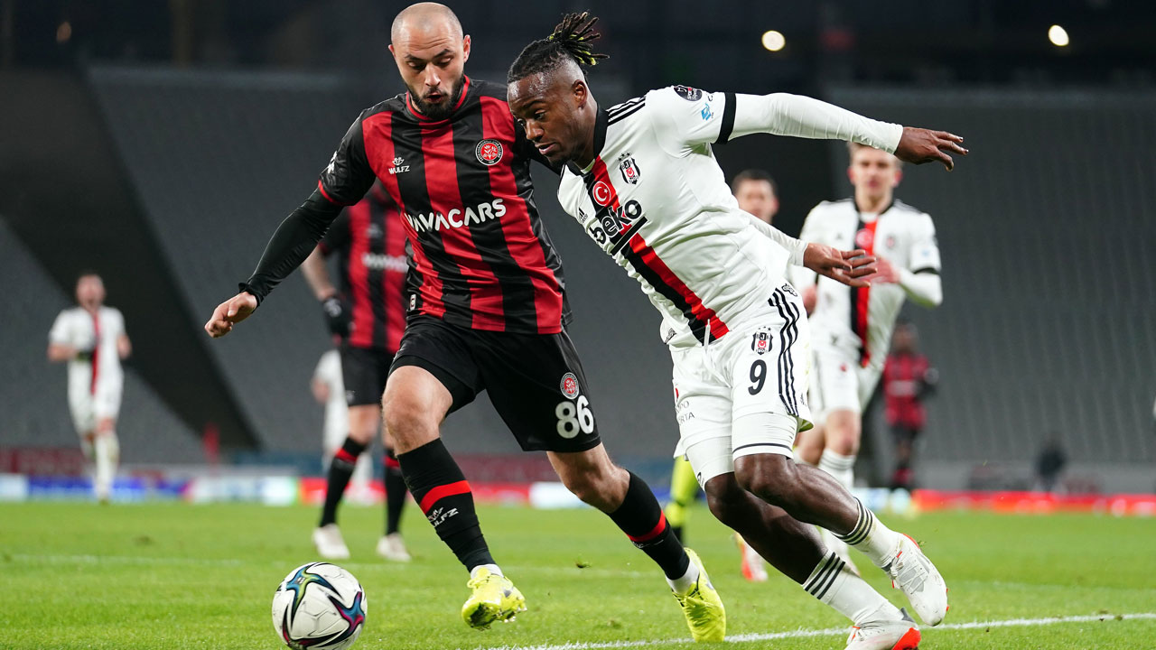 Beşiktaş, Fatih Karagümrük'ü 1-0'la devirdi: Galibiyet 122 gün sonra geldi