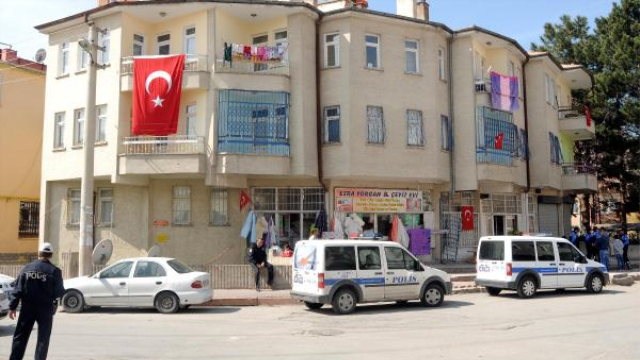 Oğlunun şehit olduğunu öğrenen anne bayıldı