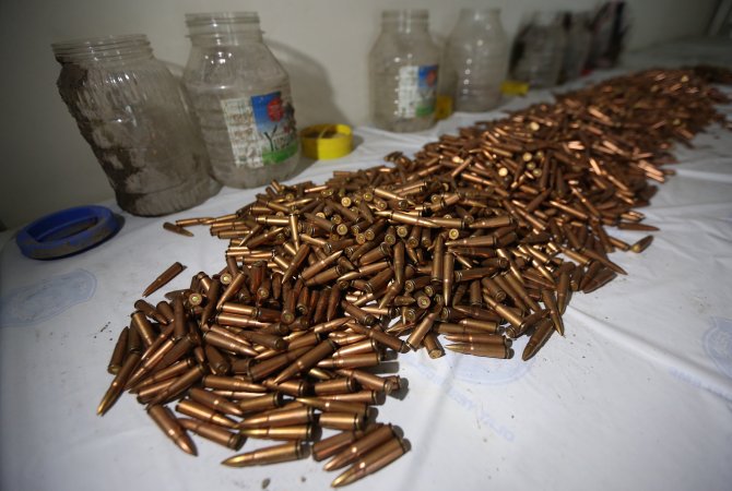 Bayık'ın güvendiği teröristlerin gösterdiği yerden cephanelik çıktı Bayık'ın güvendiği teröristlerin gösterdiği yerden cephanelik çıktı