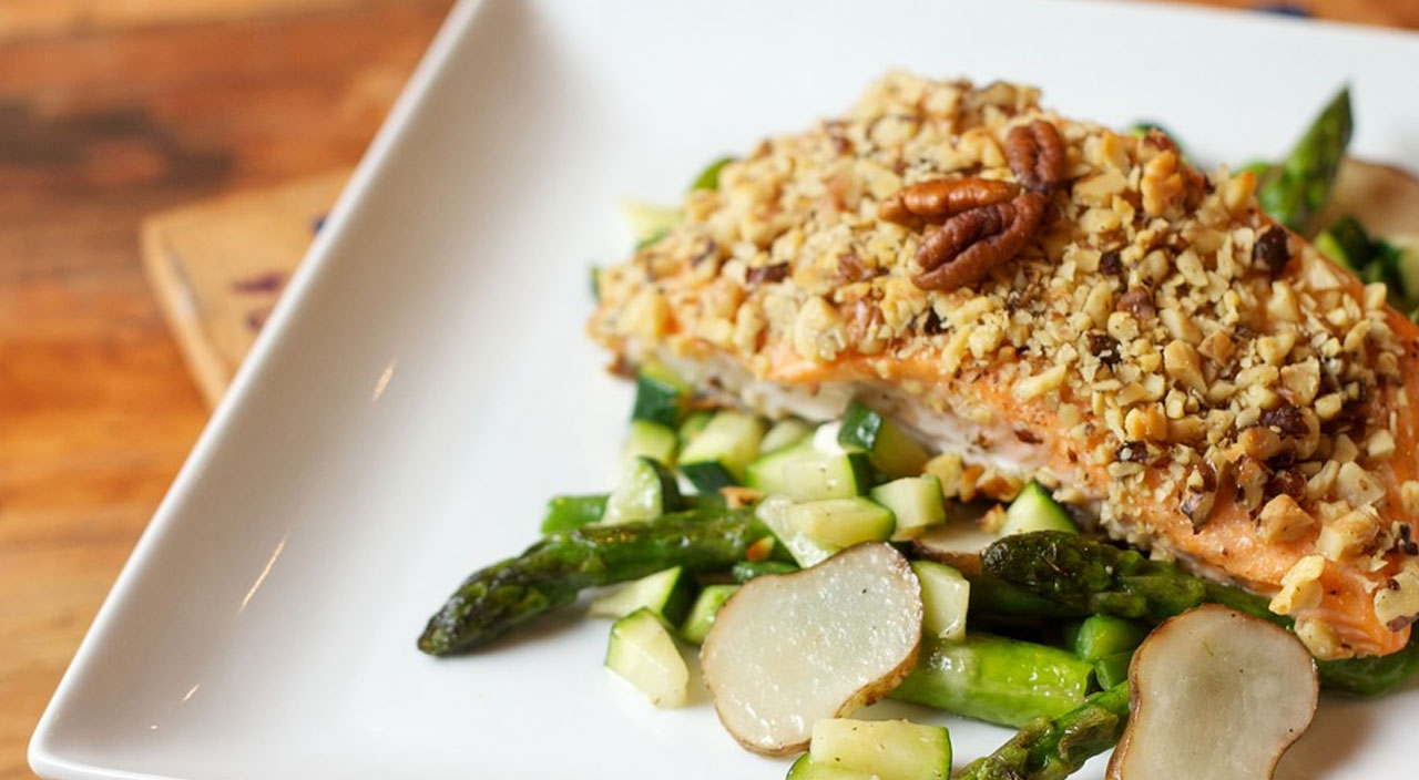 Ramazan Bayramı’nda beslenmeye dikkat: Bayramı hafif geçirmenizi sağlayacak 10 kural