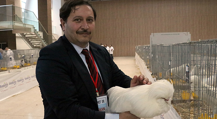 'Milli tavuk ırklarımızı bahçelerden salonlara taşıdık'