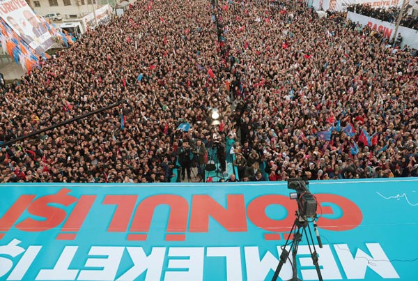 Cumhurbaşkanı Erdoğan açıkladı: O tazminatı Mehmetçik Vakfı'na bağışlayacağım