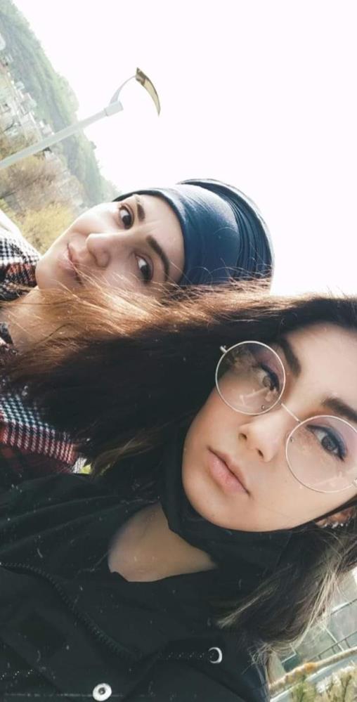 İnternette tanıştığı kişi, 16 yaşındaki kızı evinde öldürdü