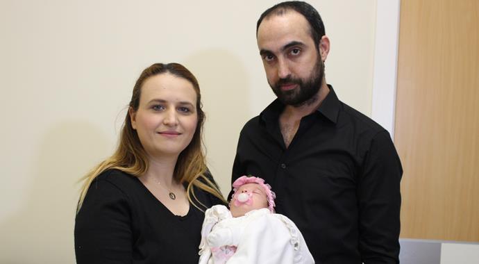 İlkin bebek anüssüz doğdu!