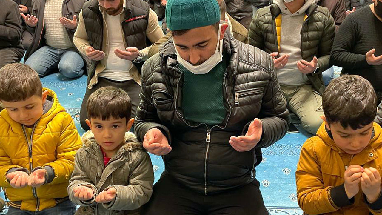 Berat Kandili dualarla idrak edildi