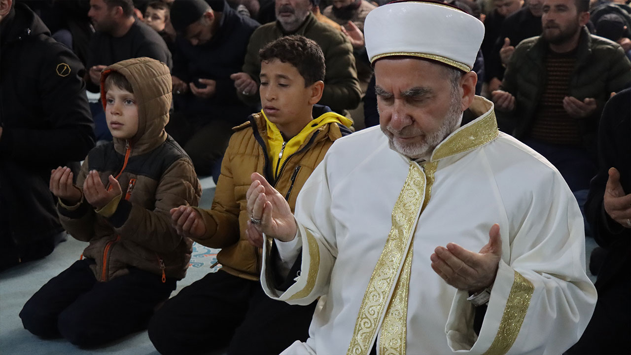 Berat Kandili dualarla idrak edildi