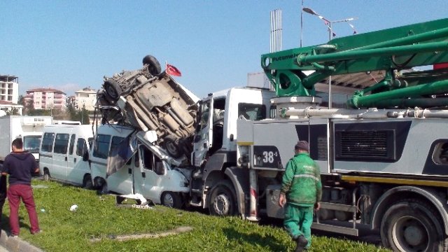 İstanbul'da dehşet! 7 öğrenci yaralı