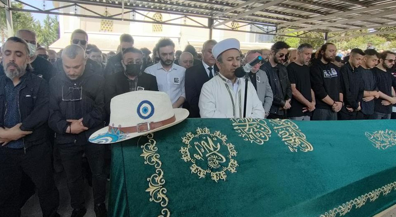 Beta lakabıyla tanınan ünlü rapçi Berk Bayındır son yolculuğuna uğurlandı