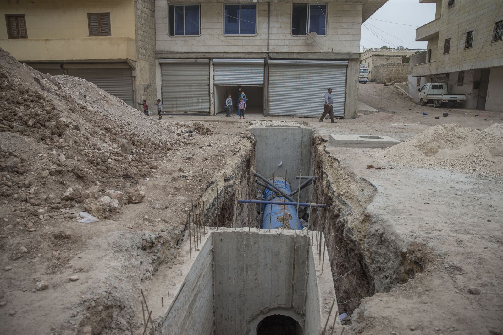 Afrin'de YPG'nin beton fabrikası bulundu