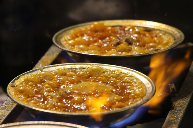 13 saatte yapılıyor! Yemek için Sabah 5'te sıraya giriyorlar