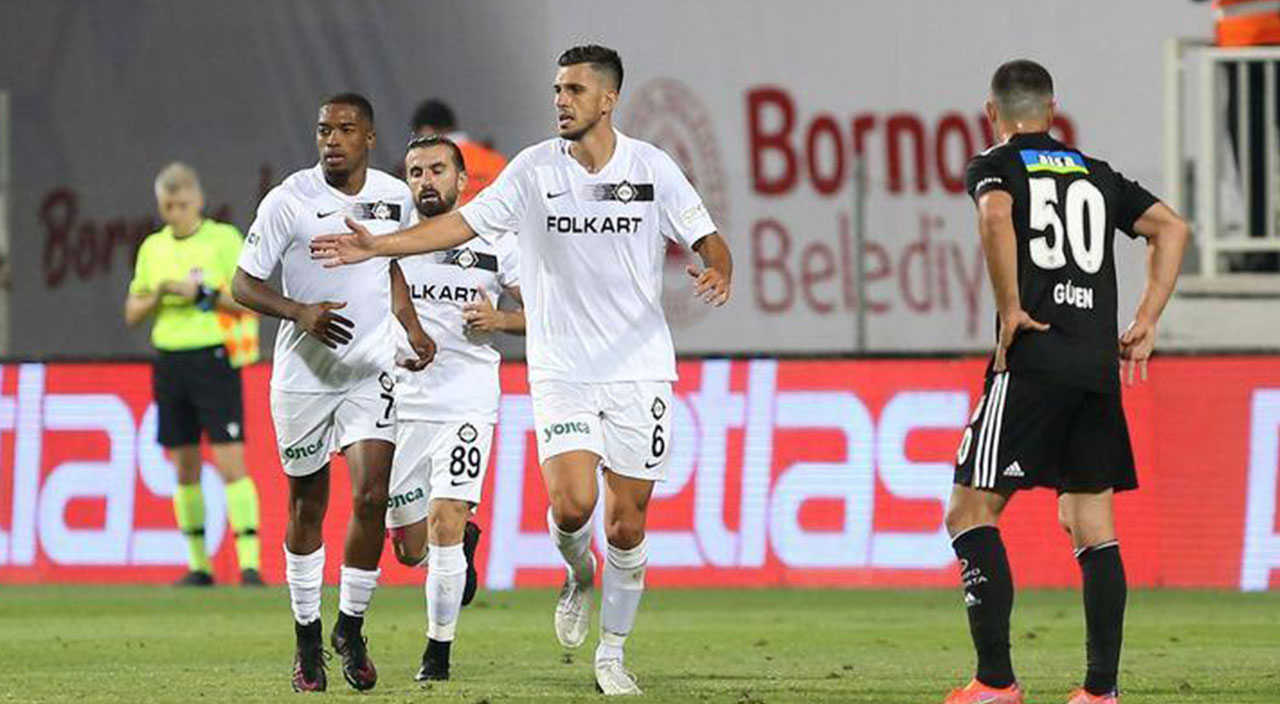 4 futbolcuya kan kustular