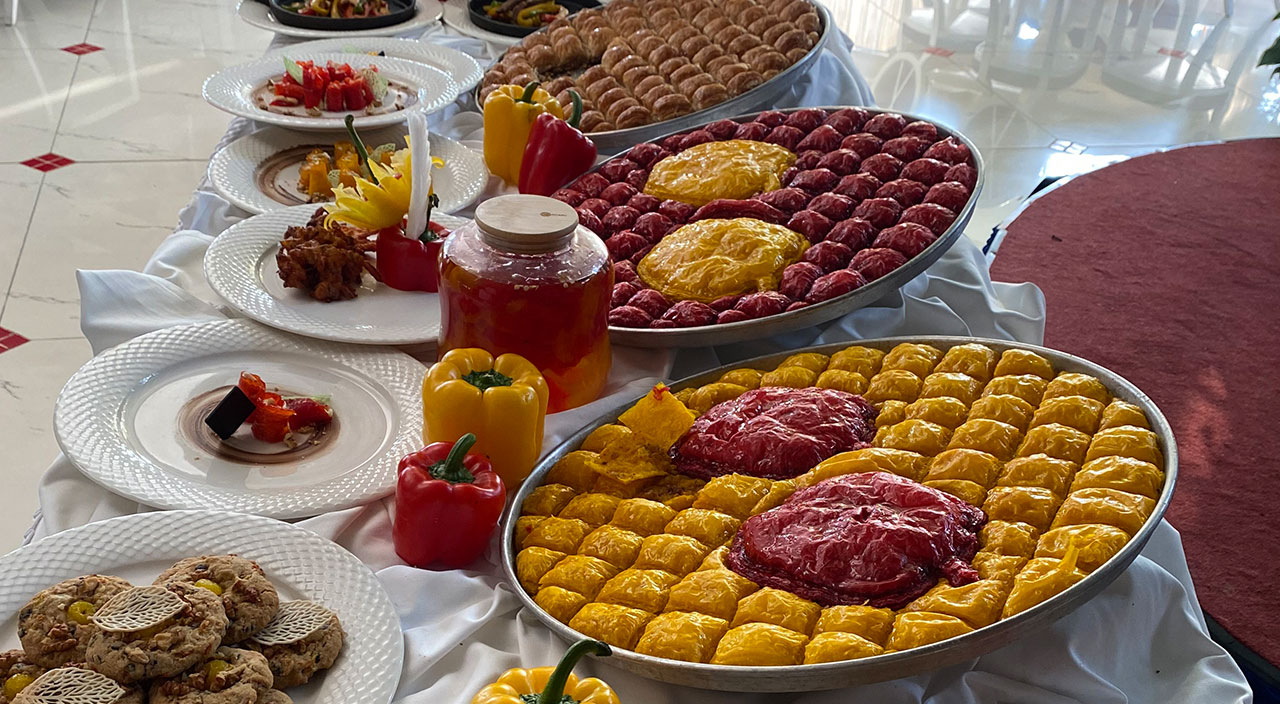 Kaliforniya biberinden yapılan baklava şaşırttı: Türk mutfağında bir ilk