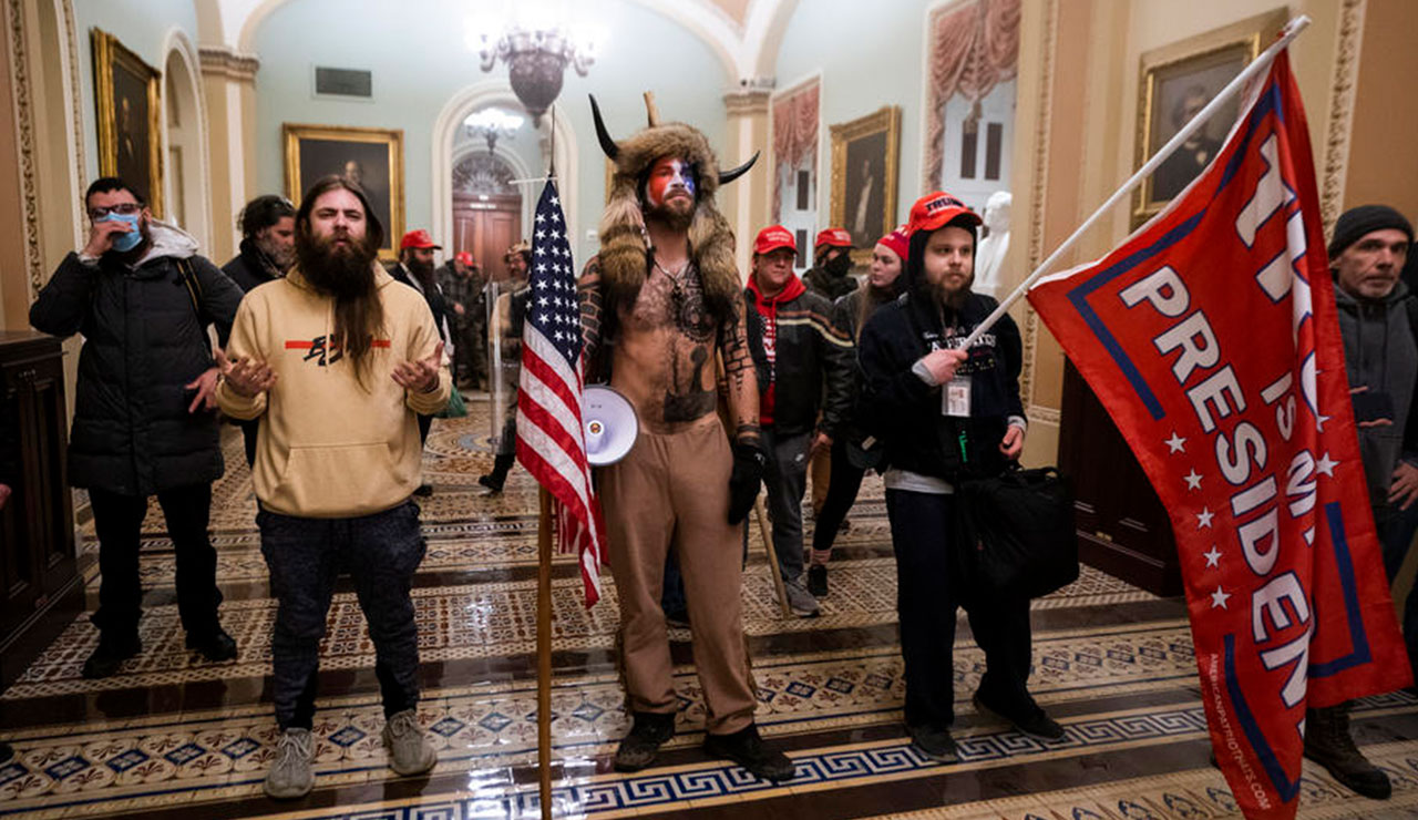 Kongre binasını basan boynuzlu eylemciye 41 ay hapis