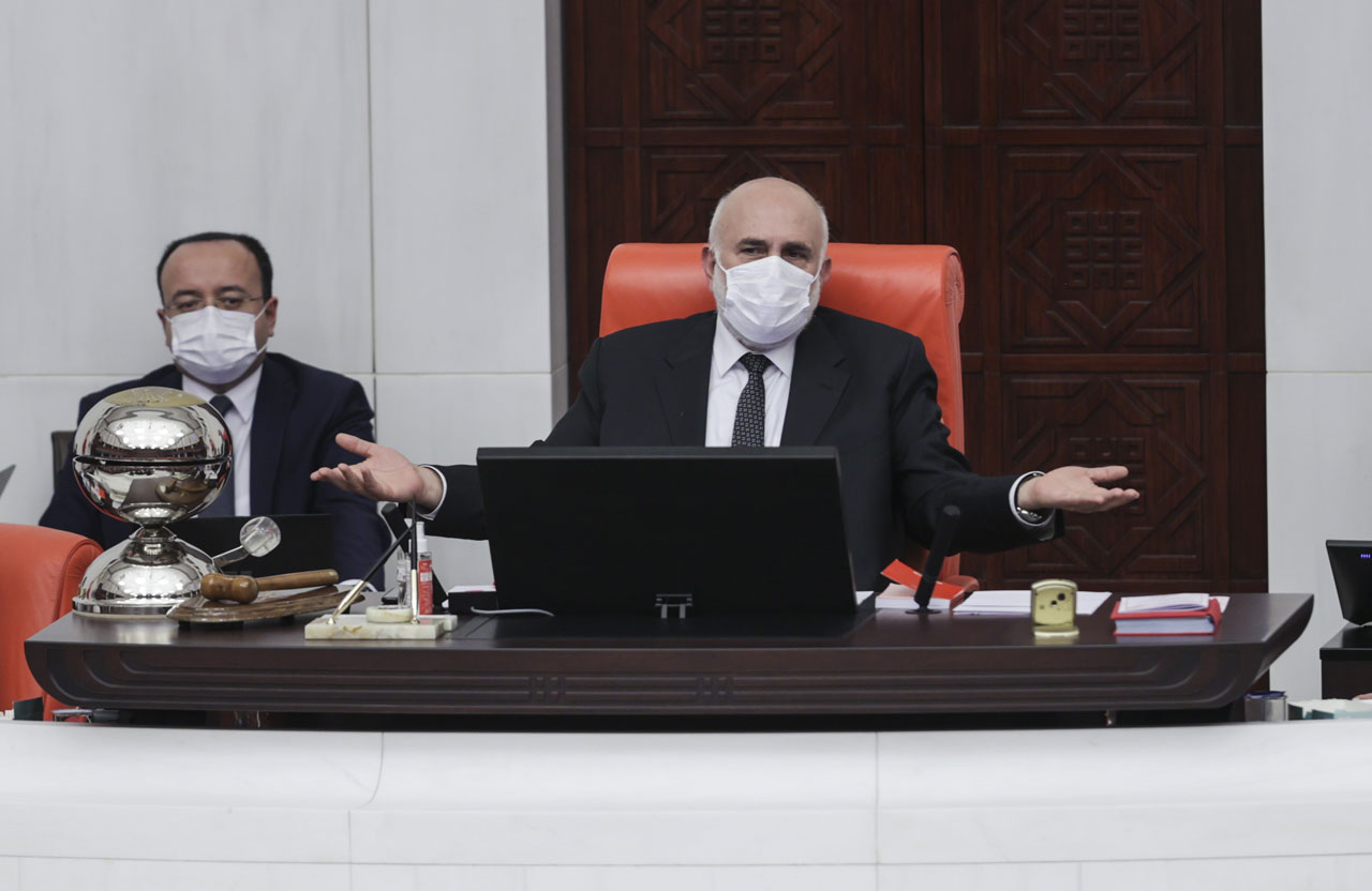 Sokak değil gazi Meclis!