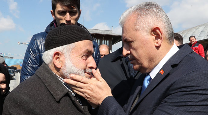 'Kanunsuz iş yapanı kulağından tutar şehirden göndeririz'