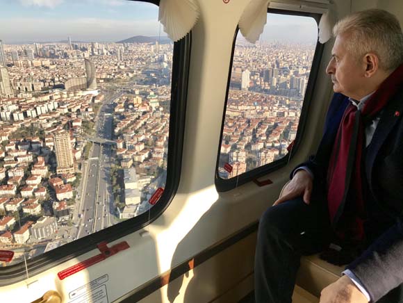 Binali Yıldırım İstanbul'u havadan inceledi