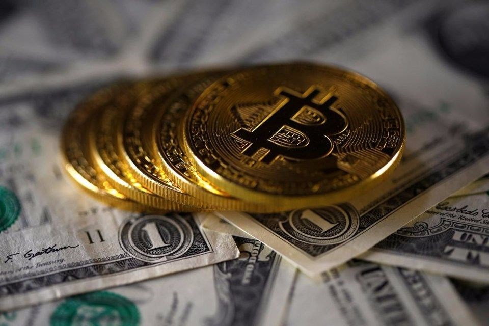 Bitcoin'in arkasından o isim çıktı!