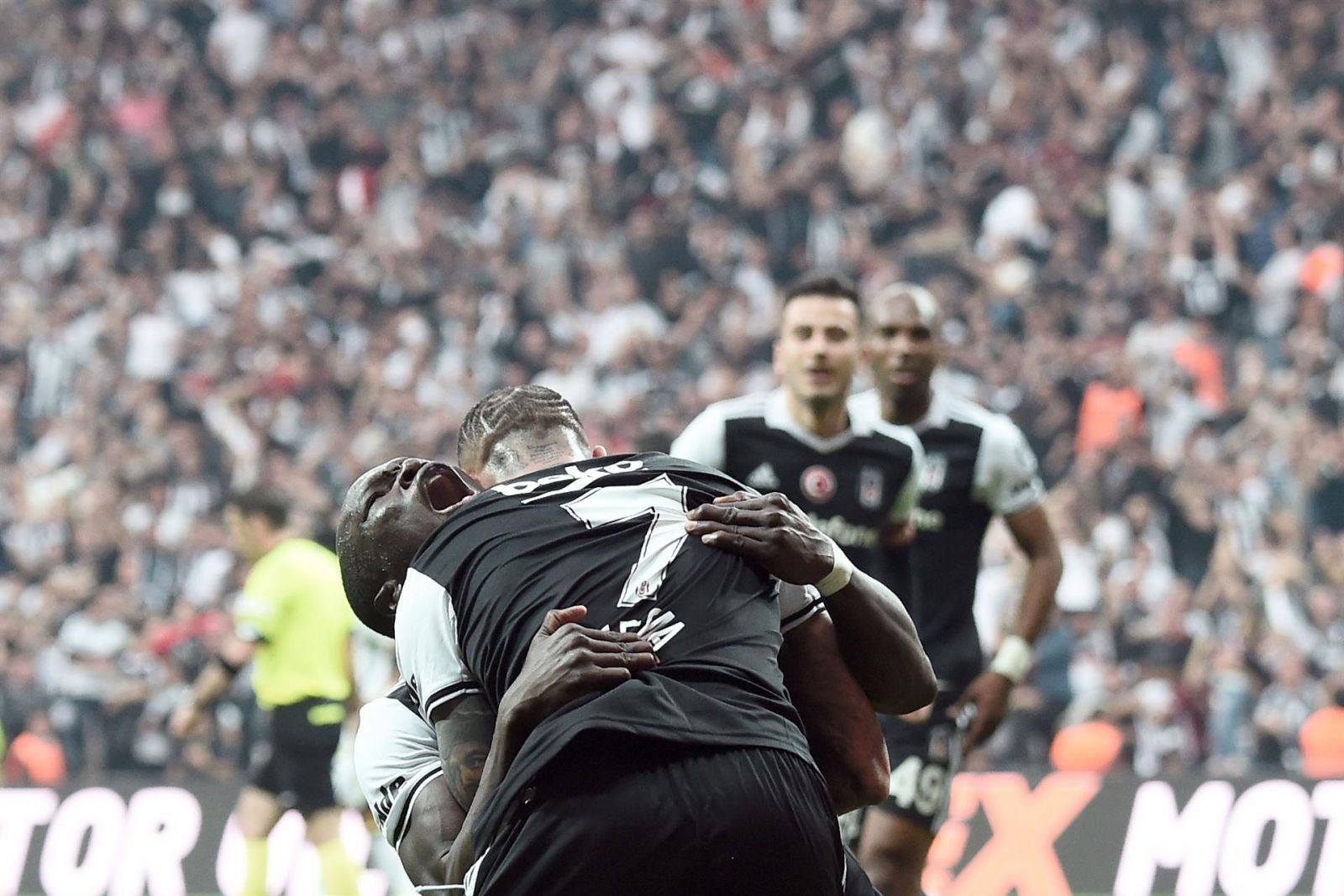 UEFA lisansı alan Türk kulüpler açıklandı