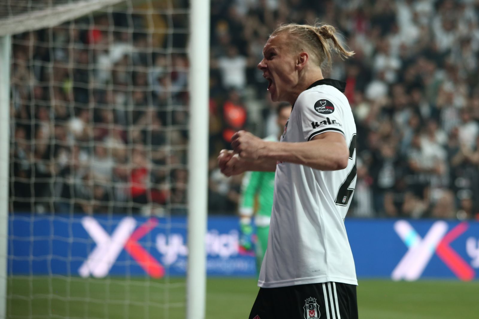 Kartal zirveye ortak! (Beşiktaş 4-1 Ankaragücü)