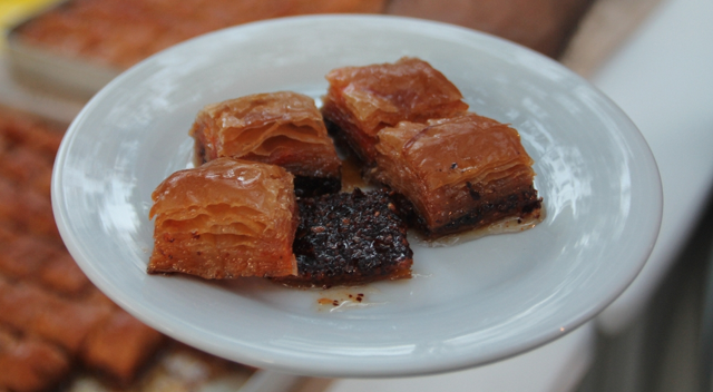 Tam 101 çeşit baklava