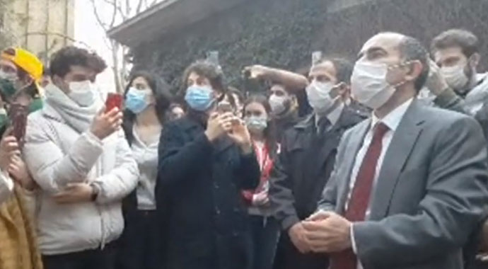 Kadıköy'de Boğaziçi eylemi! LGBT'liler için yürüyorlarmış