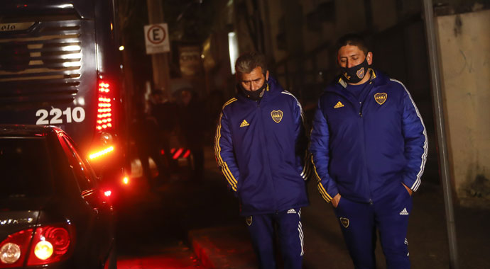 Boca Juniorslı oyuncular polisle çatıştı