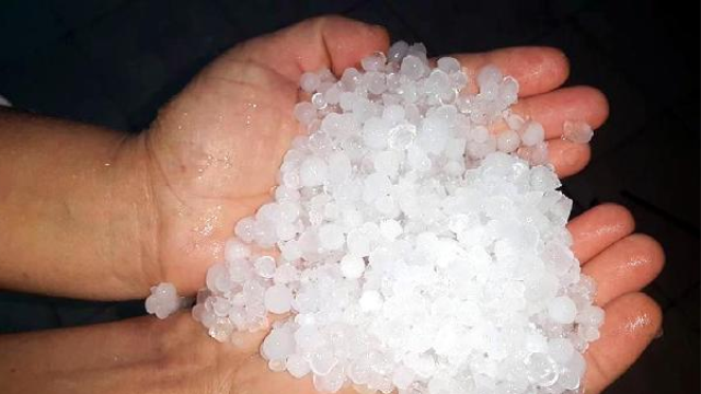 Bodrum'a fındık büyüklüğünde dolu yağdı