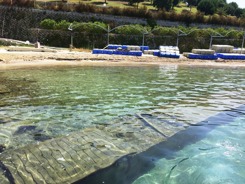 Bodrum'da deniz altında kaçak yapı