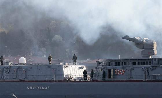 Boğazda sıcak temas