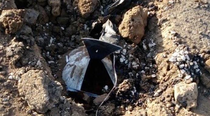 PKK'nın yola döşediği patlayıcılar fark edildi facia ucuz atlatıldı