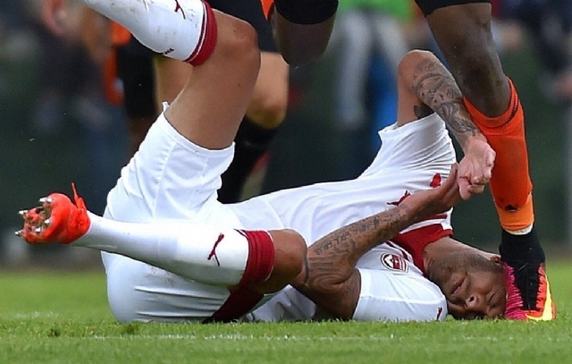 Bordeauxlu Jeremy Menez'in kulağı koptu