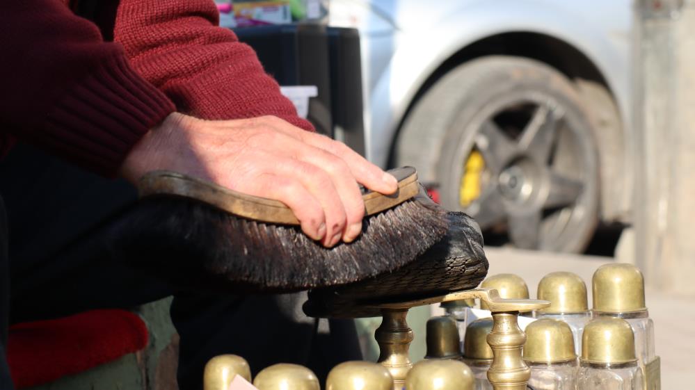 Ayakkabı sandığı; bir mühendis, bir cerrah yetiştirdi