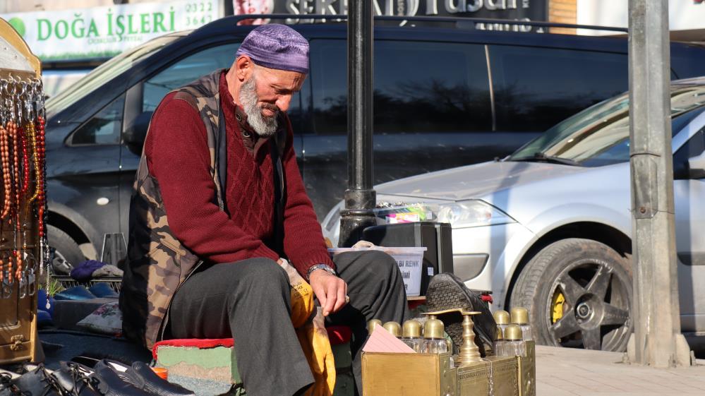 Ayakkabı sandığı; bir mühendis, bir cerrah yetiştirdi