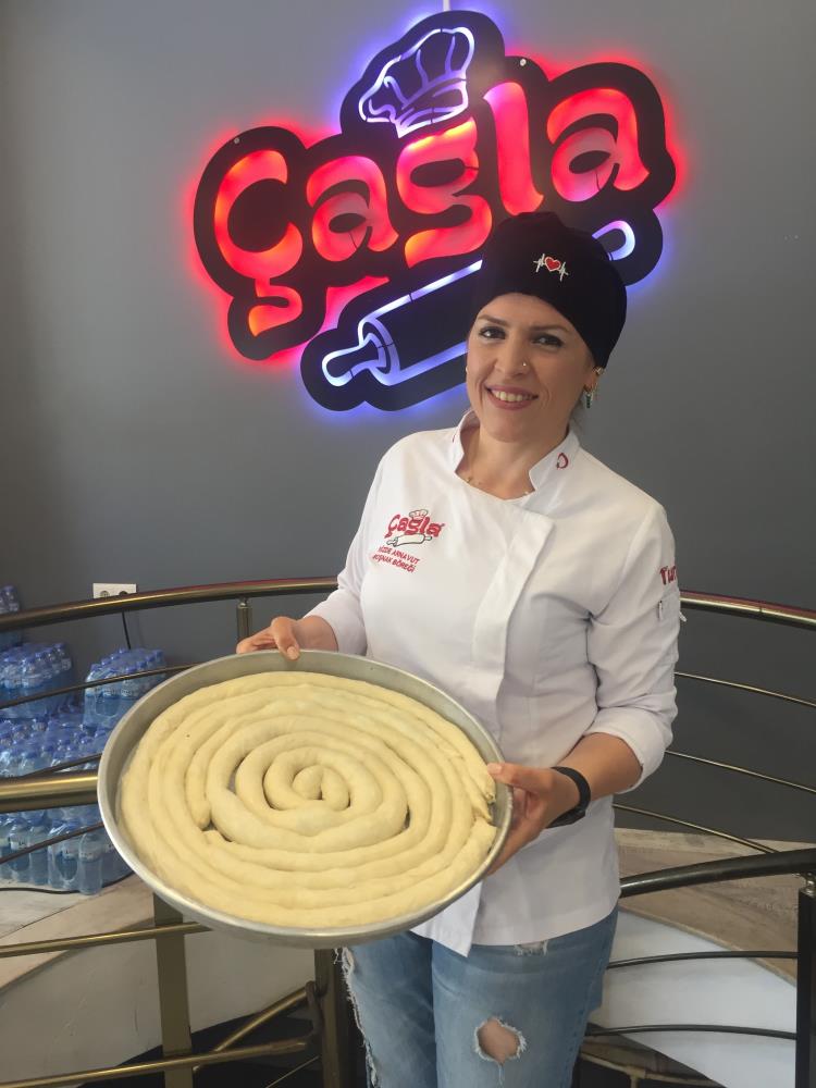 Aşerip börek bulamadı, şimdi 81 ile satış yapıyor