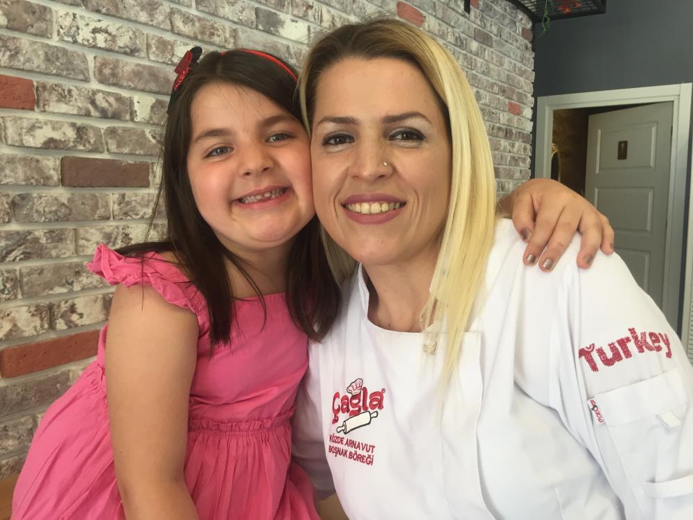 Aşerip börek bulamadı, şimdi 81 ile satış yapıyor