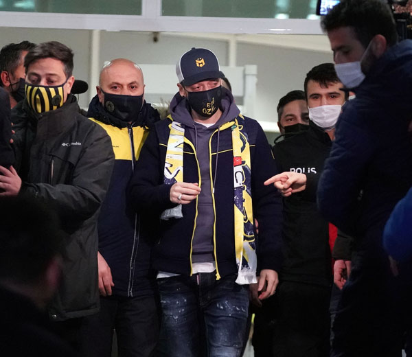 Fenerbahçe'nin yeni transferi Mesut Özil İstanbul'da