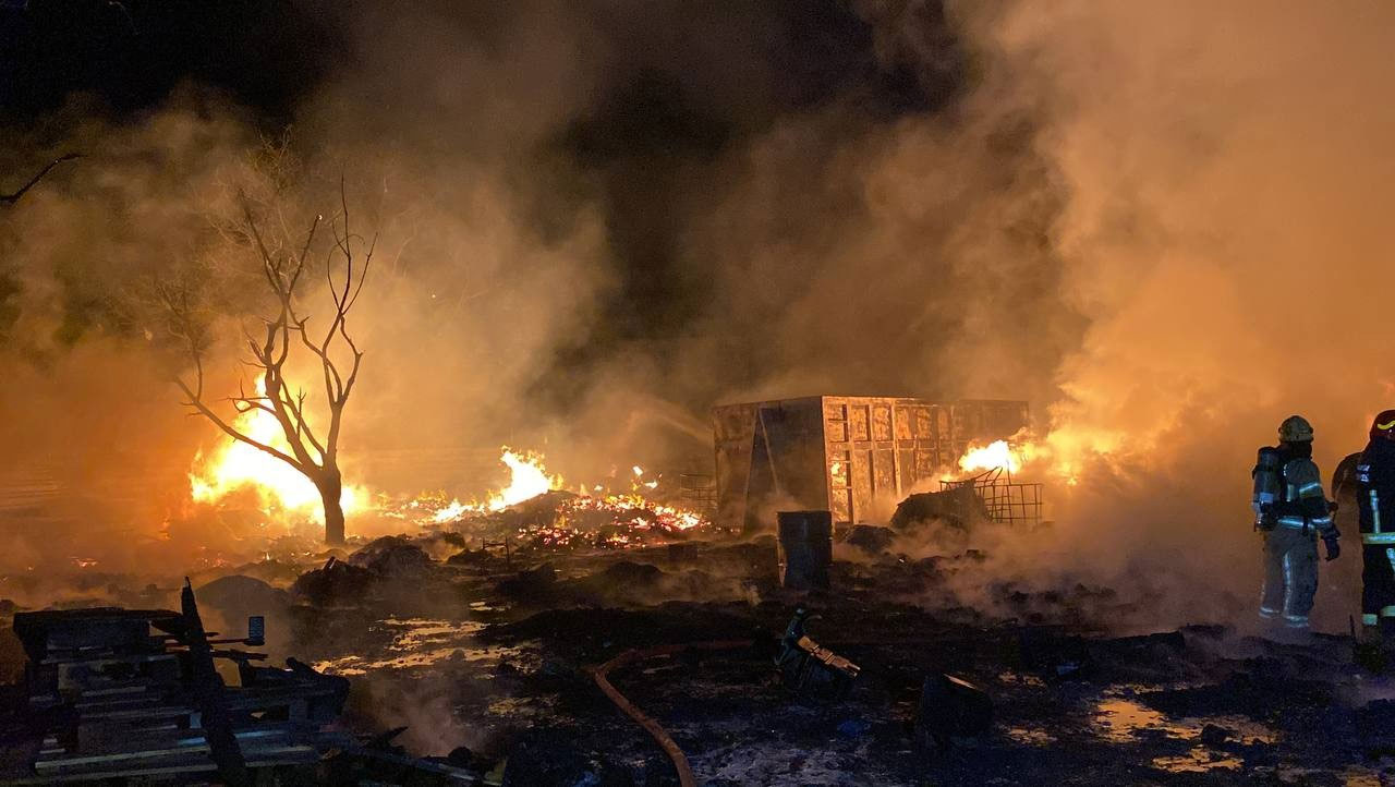 Bursa'da geri dönüşüm fabrikasında korkutan yangın