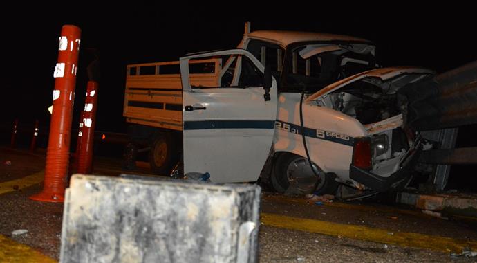 Bursa'da sahur dönüşü kaza: 1 ölü 2 yaralı