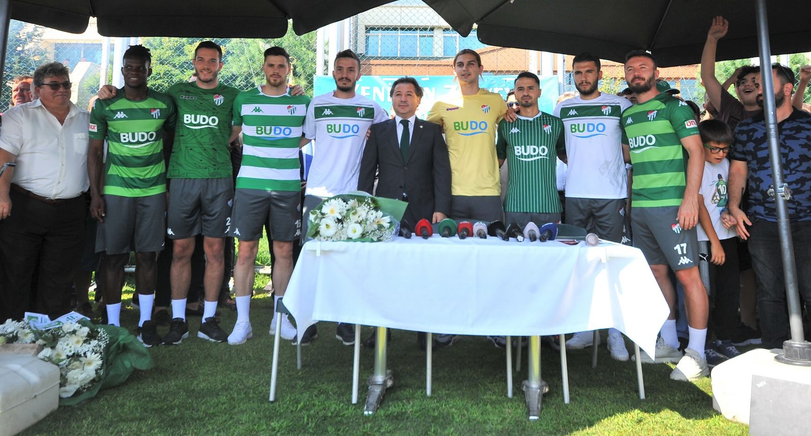 Bursaspor'da transfer şov