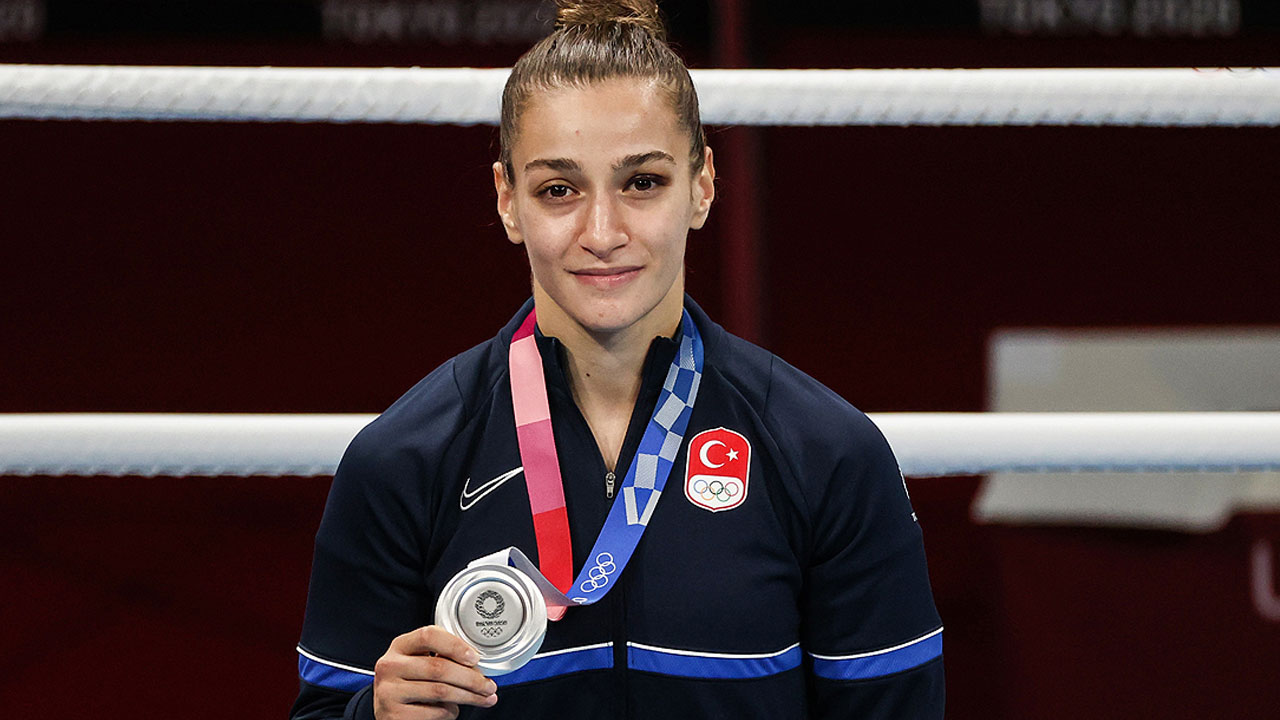 Milli sporculardan büyük gurur: 2021'de 3 bin 785 madalya Milli sporculardan büyük gurur: 2021'de 3 bin 785 madalya