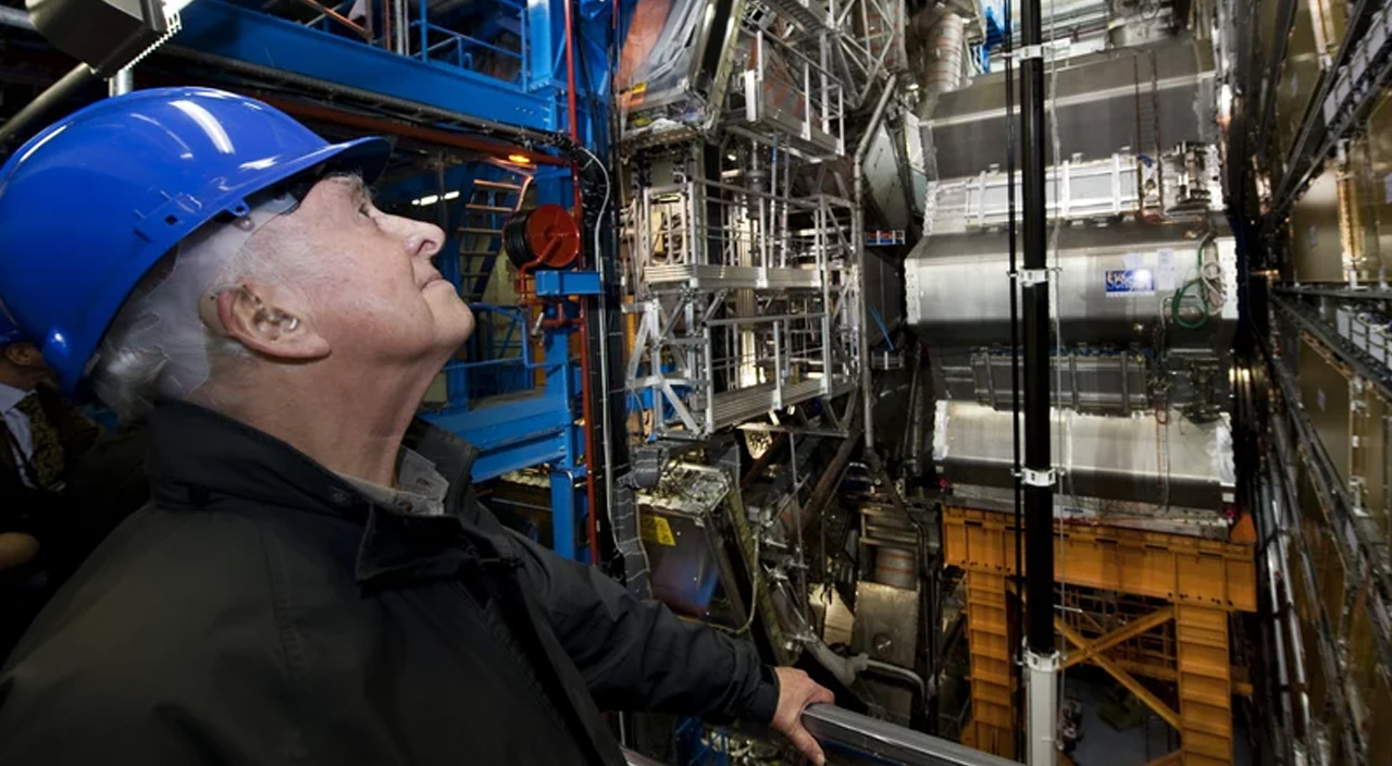 Büyük Hadron Çarpıştırıcısı karanlık maddeyi ortaya çıkarmak için yeniden çalıştırılacak