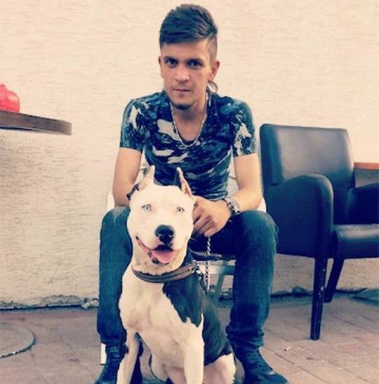 Eskişehir'de 14 bıçak darbesi alan genç ağır yaralandı