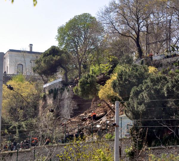 Gülhane Parkı'nda duvar çöktü! 1 ölü