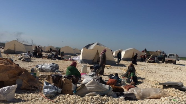 DAEŞ'in saldırılarından kaçanlar güvenli bölgelere gidiyor