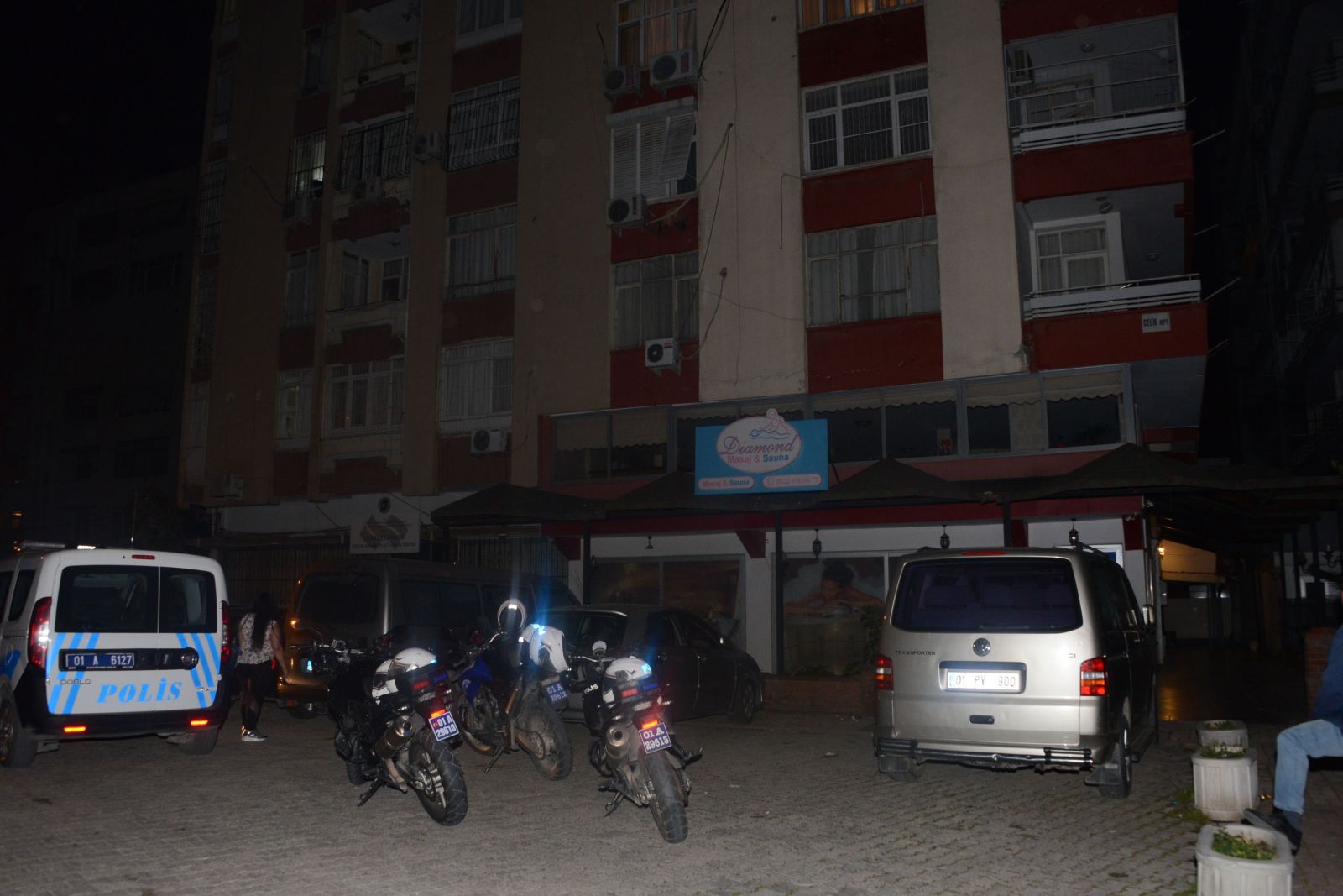 Son Dakika... Adana'da bir evde 6 kişi ölü bulundu