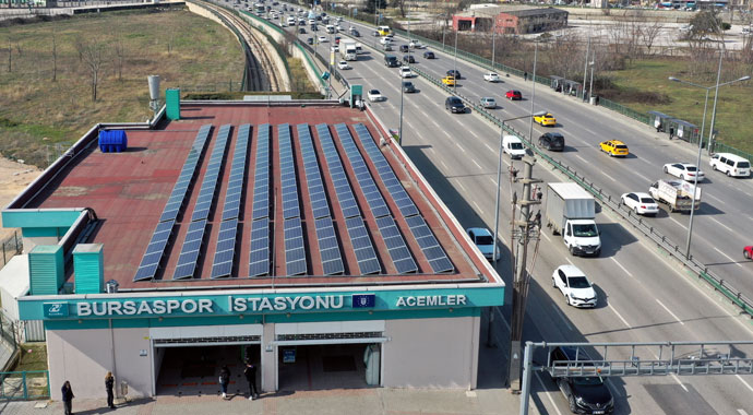 Metro durakları enerji istasyonuna dönüşüyor